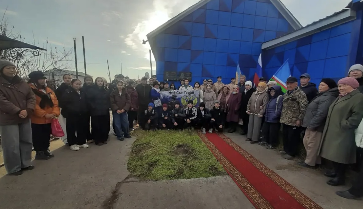 В Амгинском филиале ГУП «ЖКХ РС(Я)» увековечили память Максима Кулева